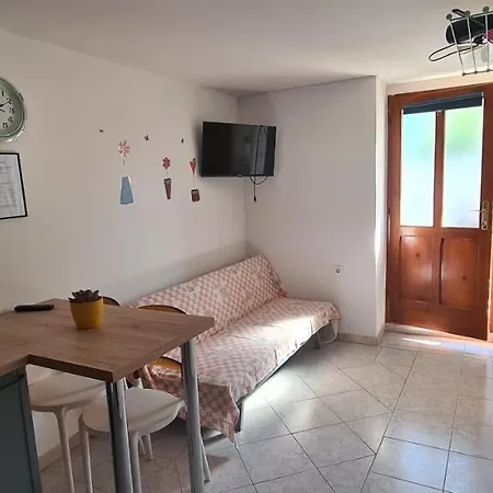 Kuca Luce-apartman Br.1 *